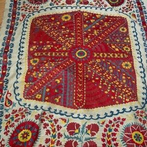Hand embroidery Suzane (100 years old)